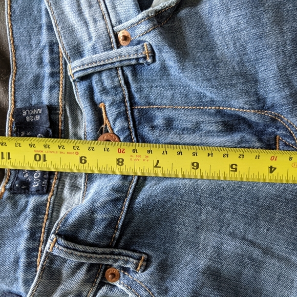 Lucky Brand Women's Jeans - Picture 9 of 12